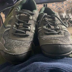 Green Xero Barefoot shoes, size 8.5 US